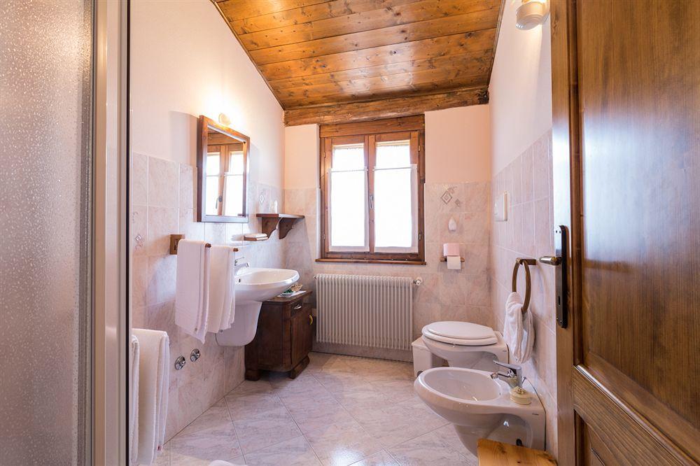 Agriturismo Borg Da Ocjs Medea Bagian luar foto