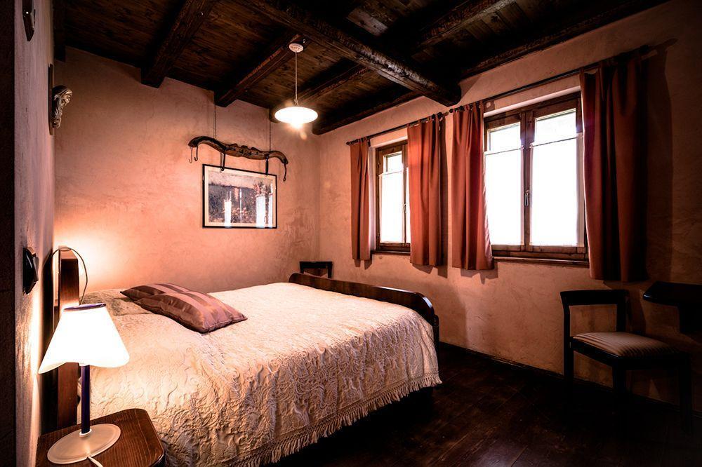 Agriturismo Borg Da Ocjs Medea Bagian luar foto