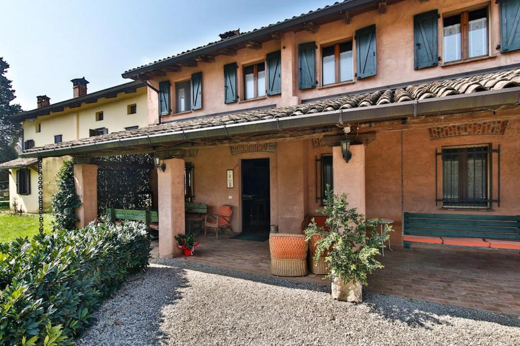 Agriturismo Borg Da Ocjs Medea Bagian luar foto