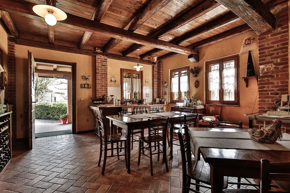 Agriturismo Borg Da Ocjs Medea Bagian luar foto